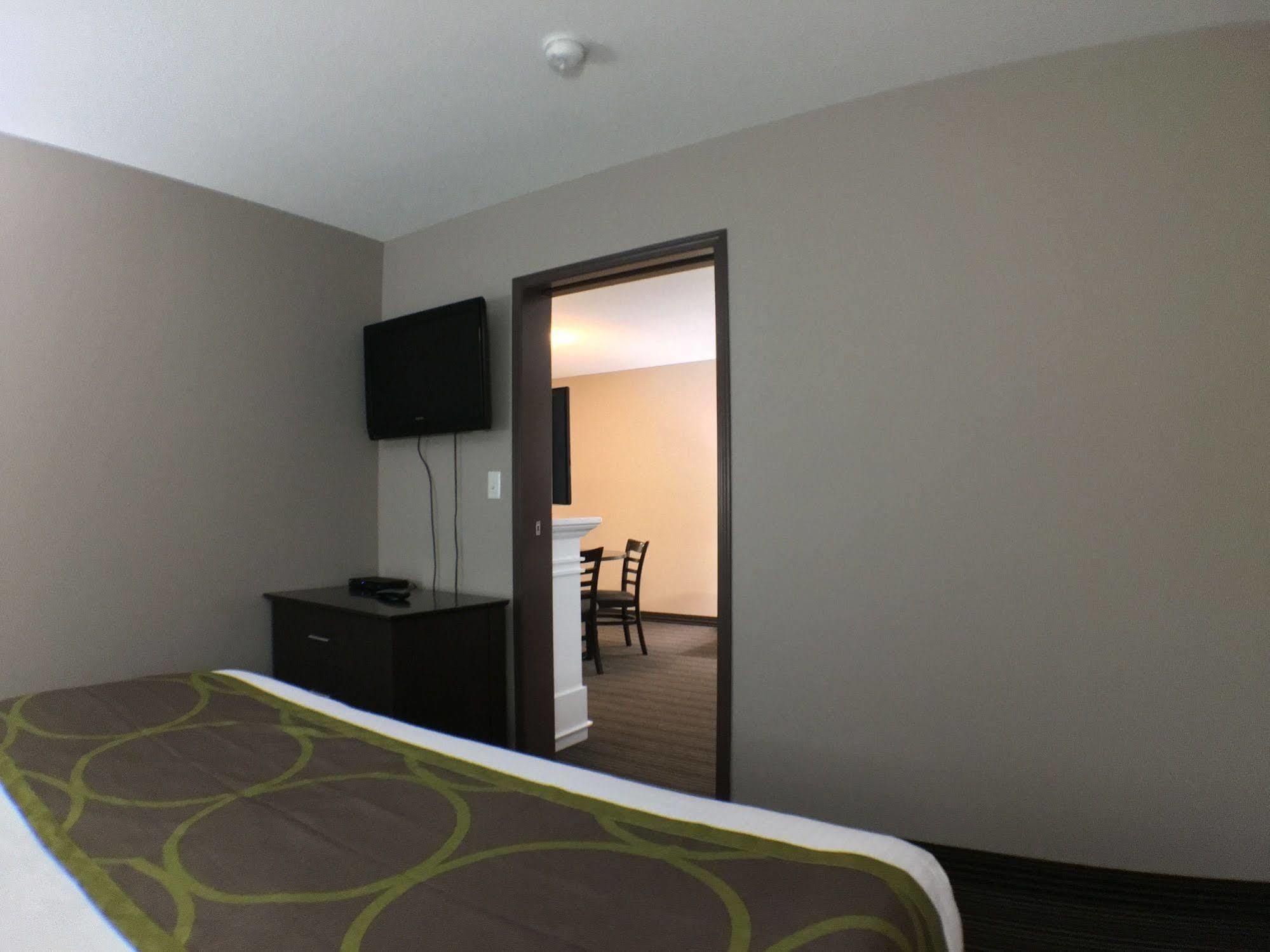 Hotel Super 8 By Wyndham Kapuskasing Extérieur photo