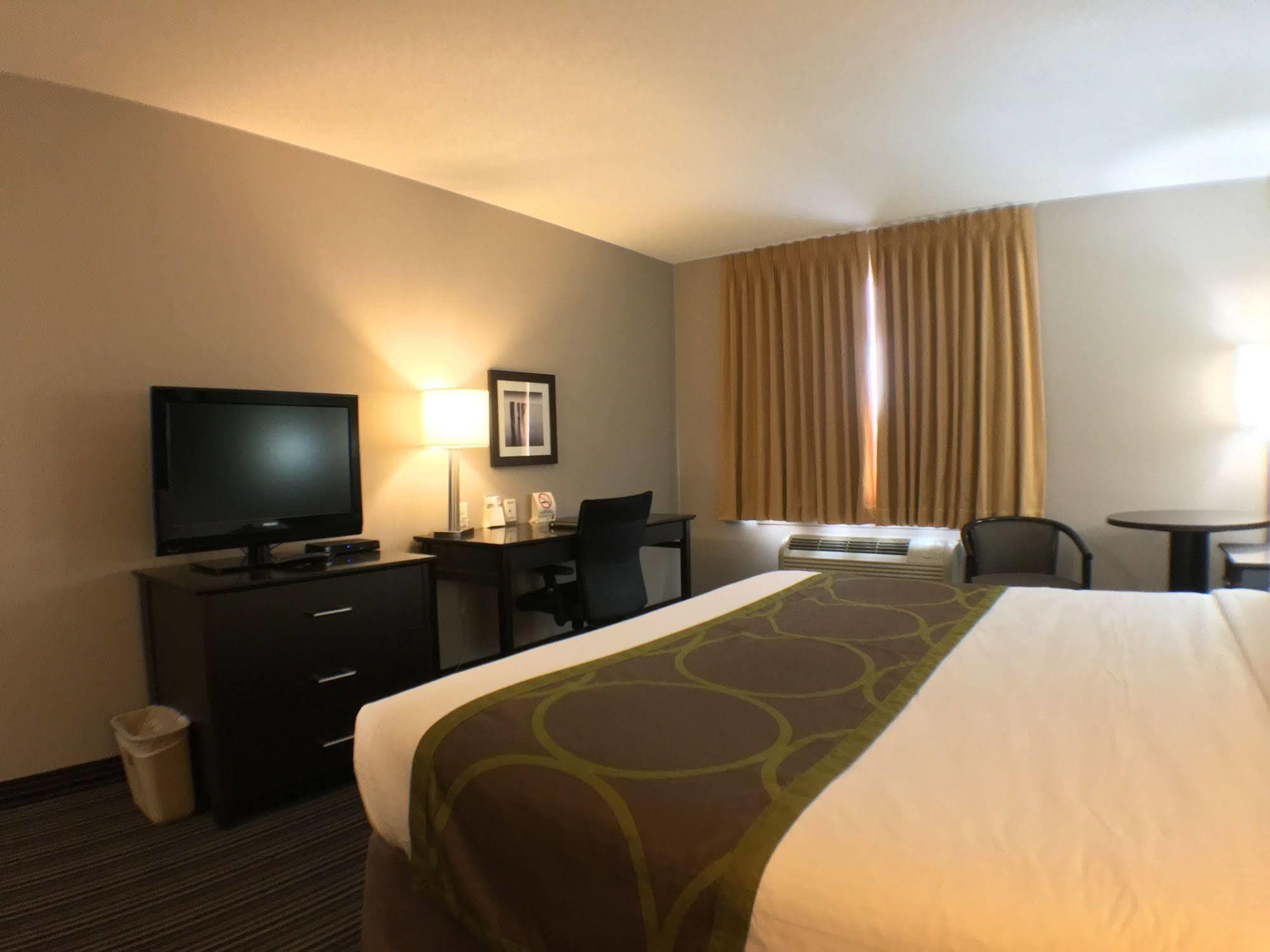 Hotel Super 8 By Wyndham Kapuskasing Extérieur photo